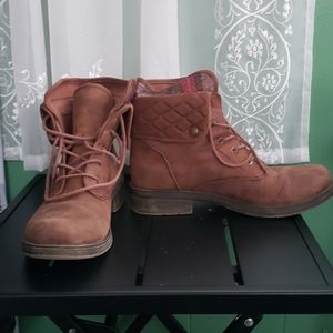 Fold over combat boots size 11